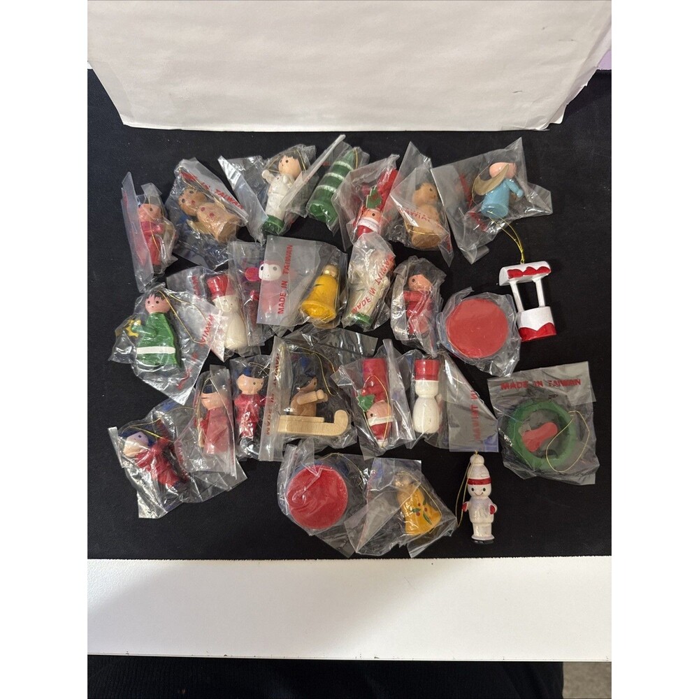 Vintage LOT of  23 Wood Wooden ornaments Made in Taiwan Mini